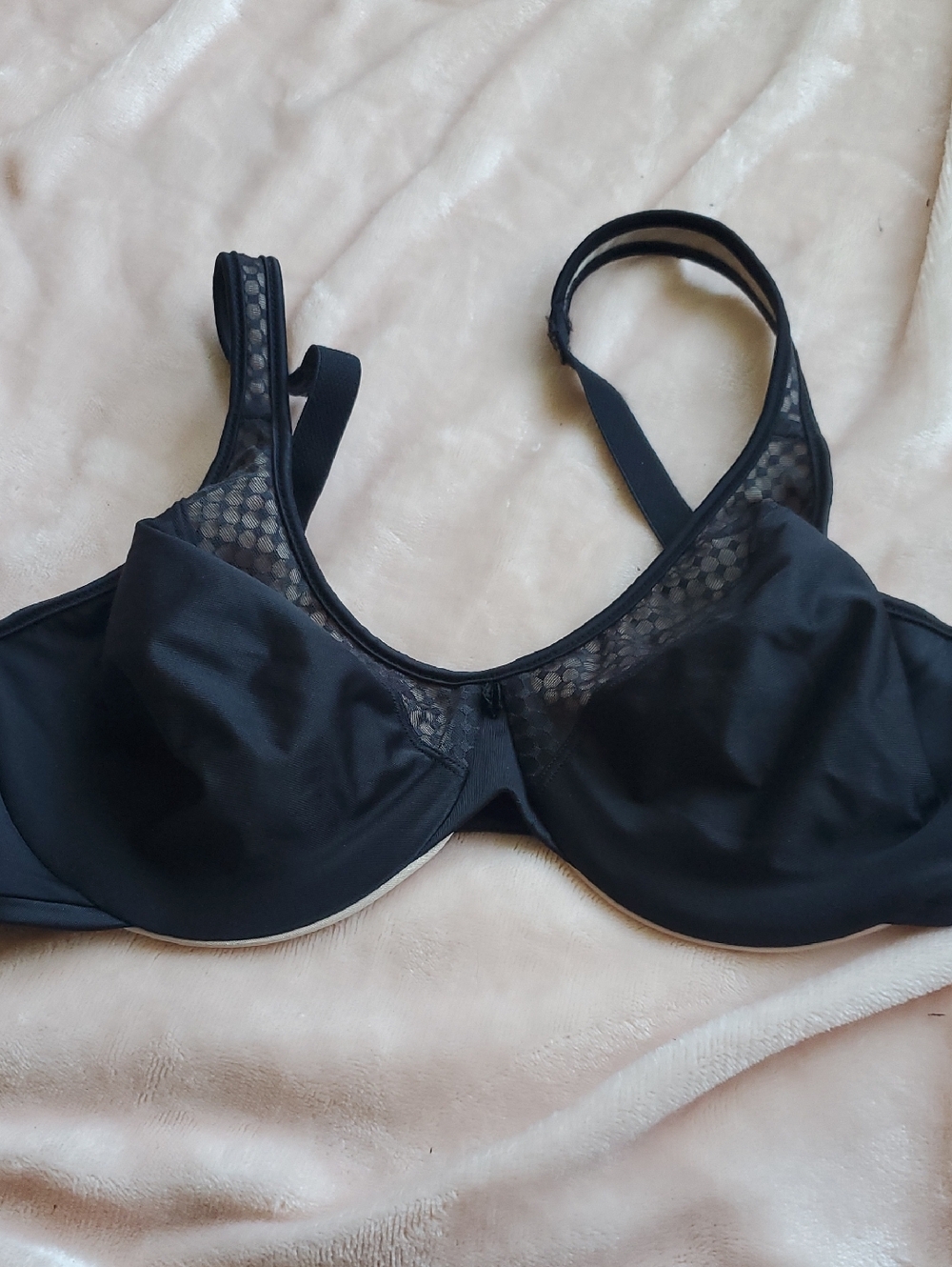 Black Underwire Bra By Bali, 36D, Smooth Silky Lining